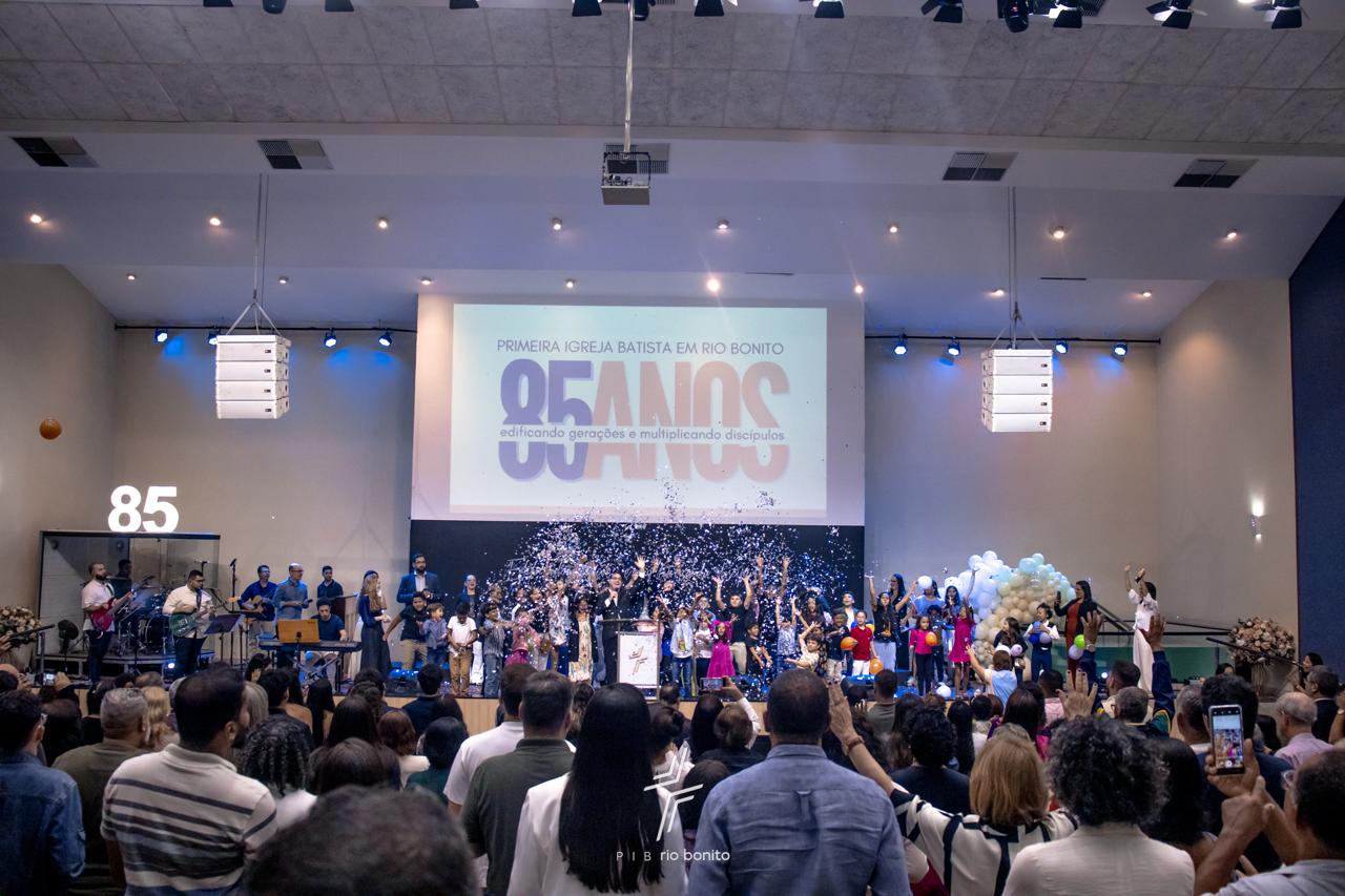 Pib em Rio Bonito celebra 85 anos com alegria contagiante e firme convicção da ação de Deus: “Edificando Gerações e Multiplicando Discípulos”